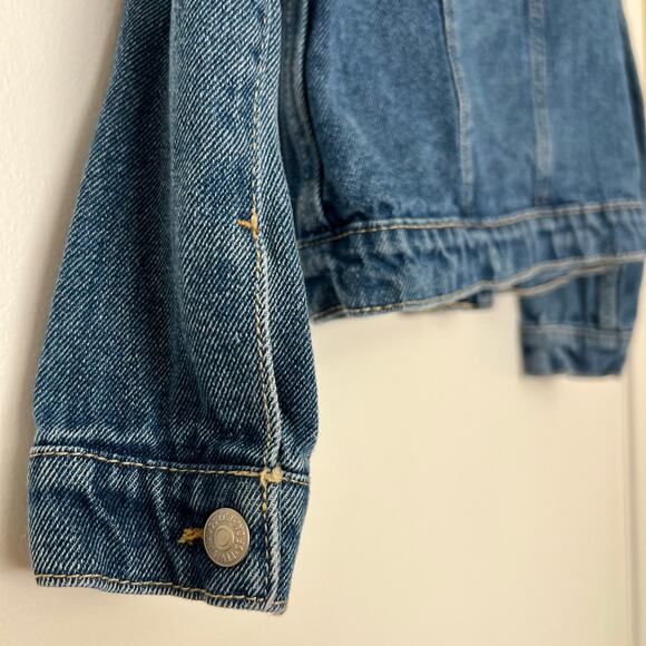 Levi’s Kids Denim Trucker Jacket Blue Cotton Classic Western Jean Jacket - Picture 9 of 10